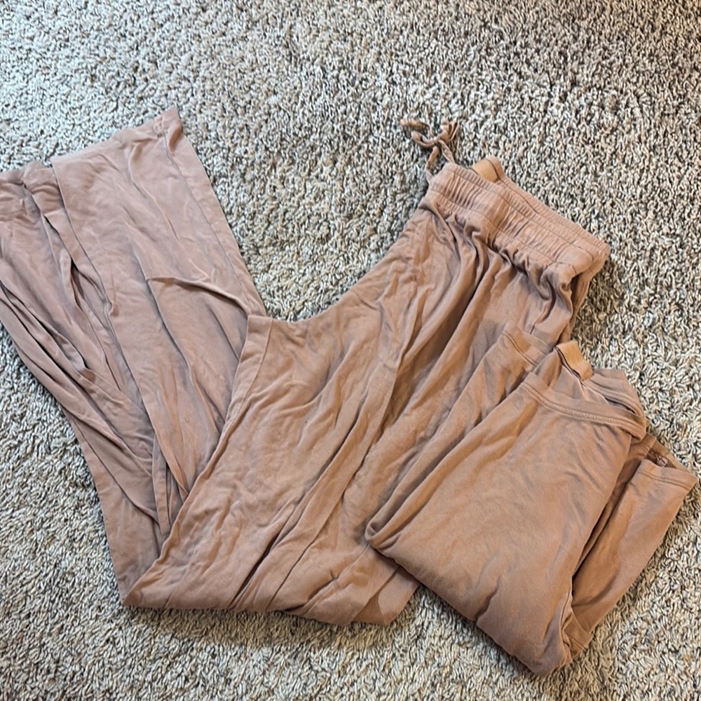 nuuds Tan Pajama Set tall